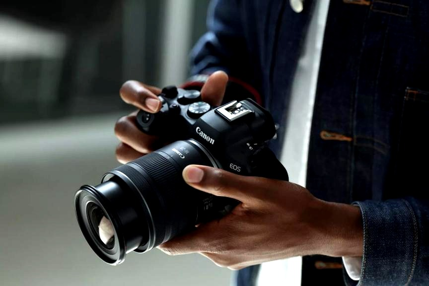 Obiektyw szerokokątny Canon – jaki model wybrać do swoich zdjęć?
