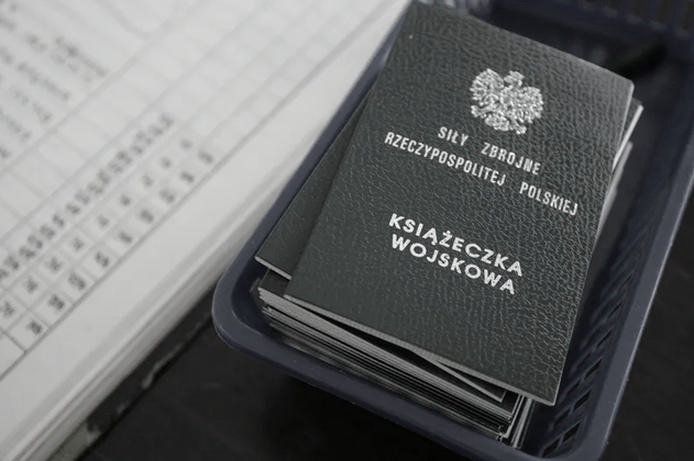 Zdjęcie do książeczki wojskowej – jak zrobić je poprawnie?